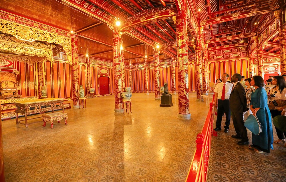 Giám đốc Trung tâm Di sản Thế giới khảo sát tại di sản Huế - ảnh 2