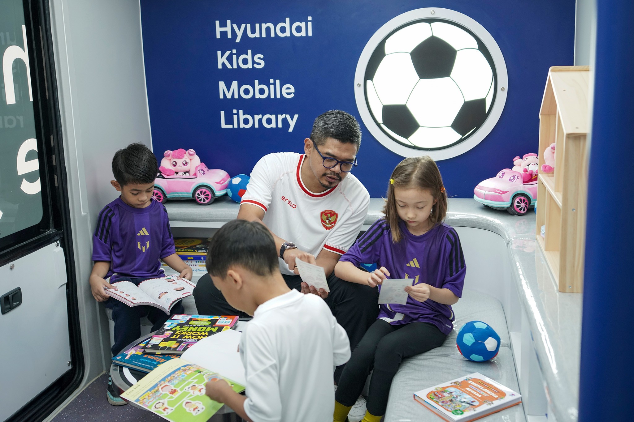 Hyundai Motor trở thành Nhà tài trợ mới của Giải bóng đá Vô địch các Quốc gia Đông Nam Á – Asean Hyundai Cup™ Hyundai Motor trở thành Nhà tài trợ mới của Giải bóng đá Vô địch các Quốc gia Đông Nam Á – Asean Hyundai Cup™