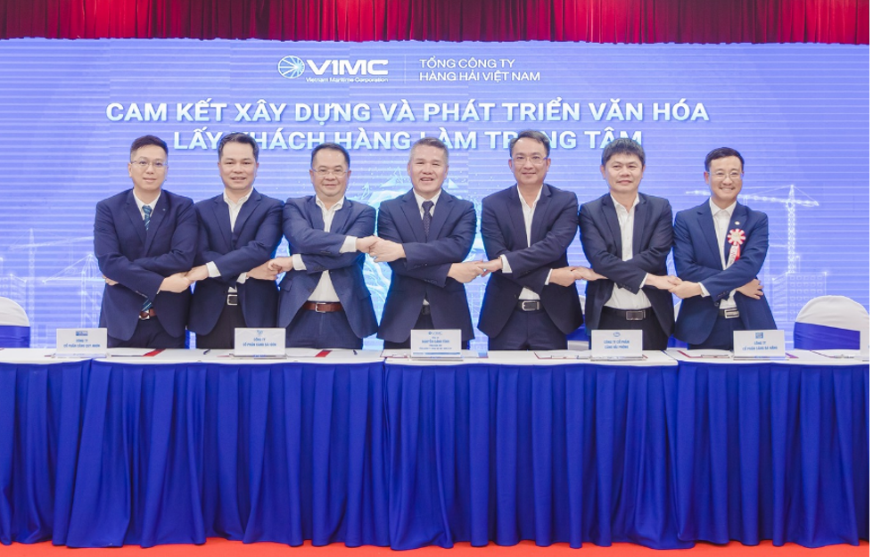 Gia đình ông Donald Trump "giữ riêng" hàng trăm quà tặng nước ngoài - Vietnam.vn