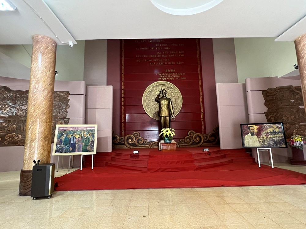 Sưu tầm tài liệu, phim ảnh, hiện vật phục vụ xây dựng Bảo tàng Đảng Cộng sản Việt Nam - ảnh 1
