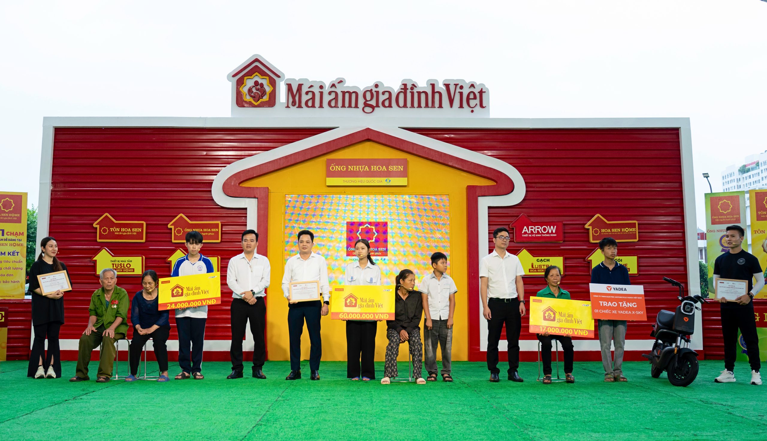 1679390893_Mbappe-xung-dang-la-doi-truong-tuyen-Phap.jpg - Vietnam.vn Các phần thưởng không chỉ là vật chất, mà còn là nguồn động lực giúp các gia đình có hoàn cảnh khó khăn vững bước hơn trong cuộc sống.